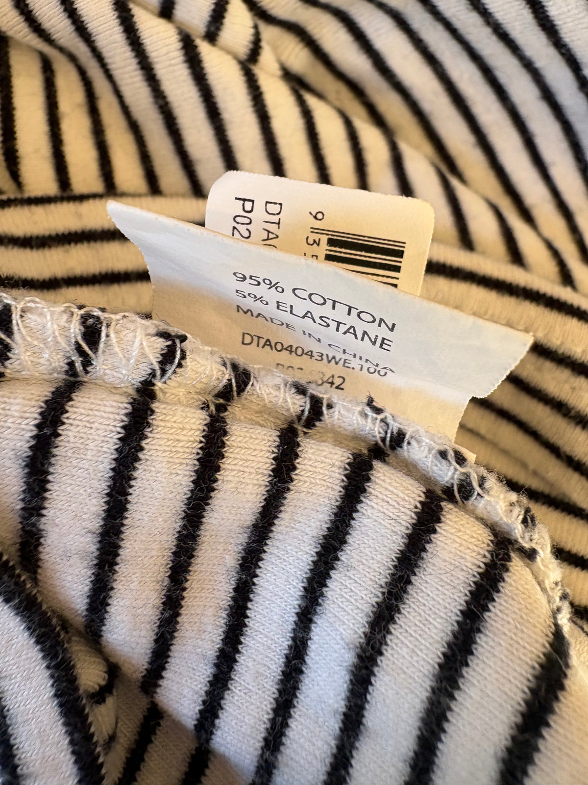 Dissh Signature White Stripe Long Sleeve Tee - M