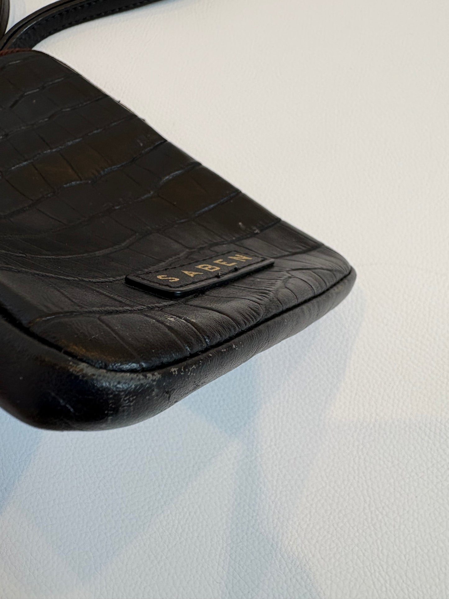 Saben Nikko Phone Sling