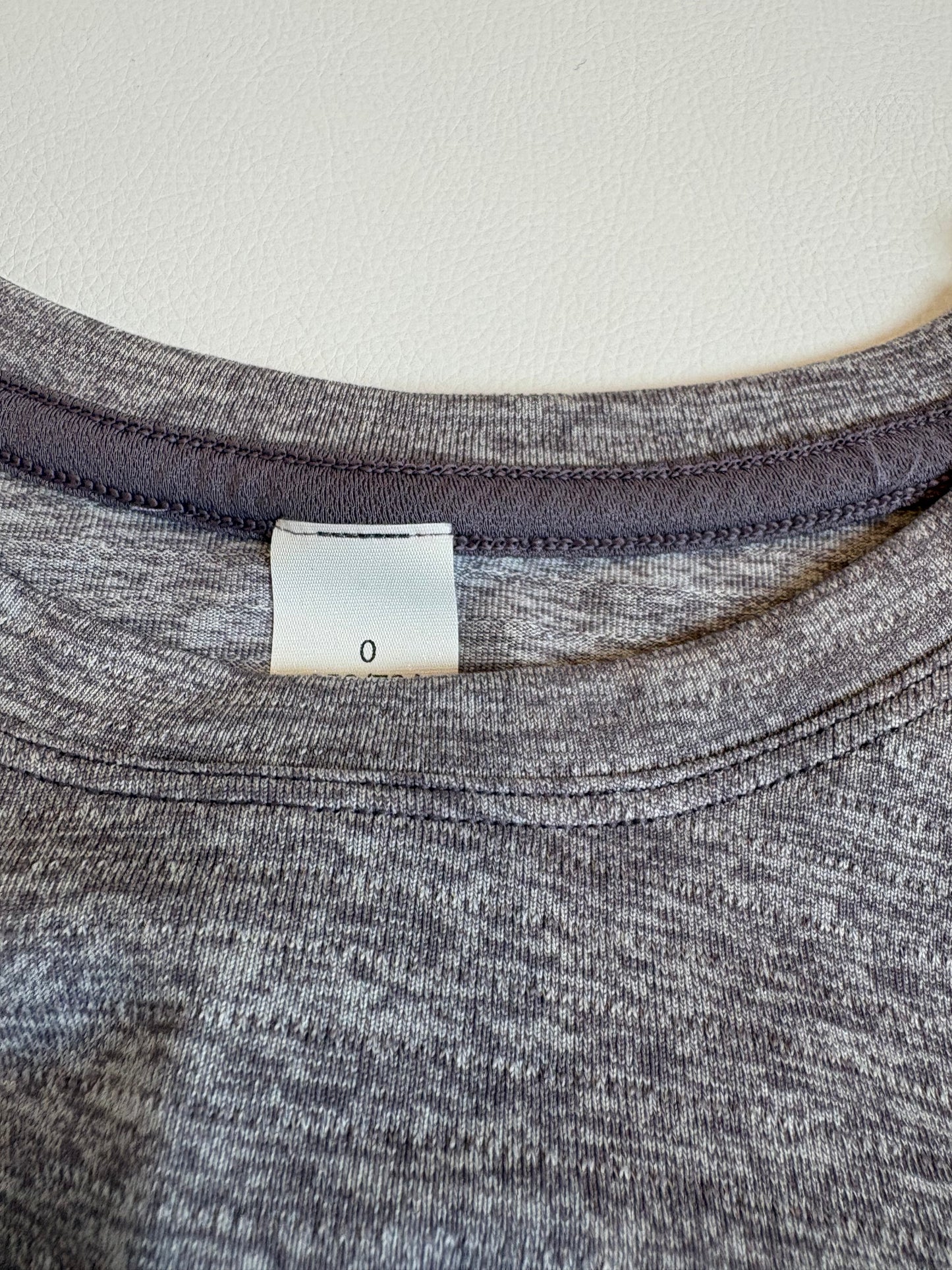 Lululemon Tee - 0 (NZ 4)