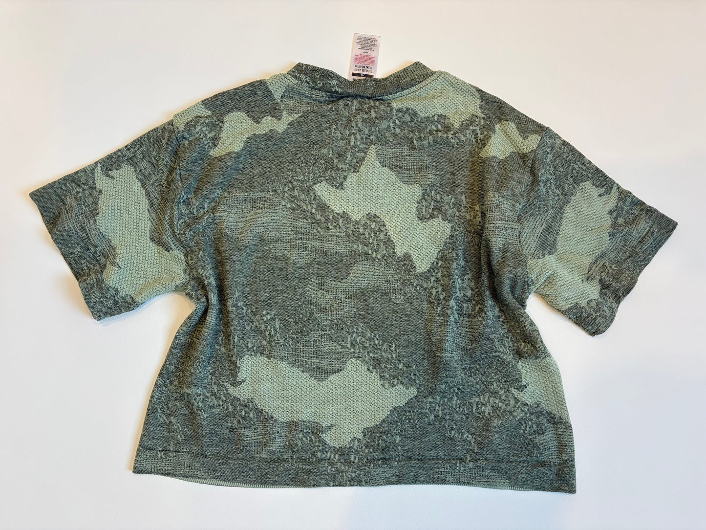 Gymshark -Adapt Camo Seamless Crop Top - XS