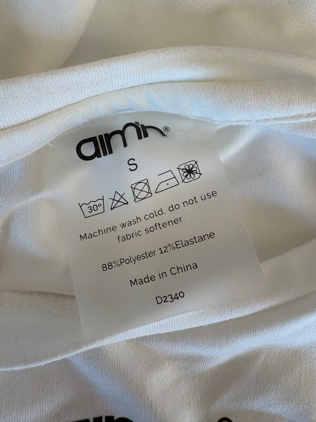 Aim'n White Soft Basic Long Sleeve Tee - S