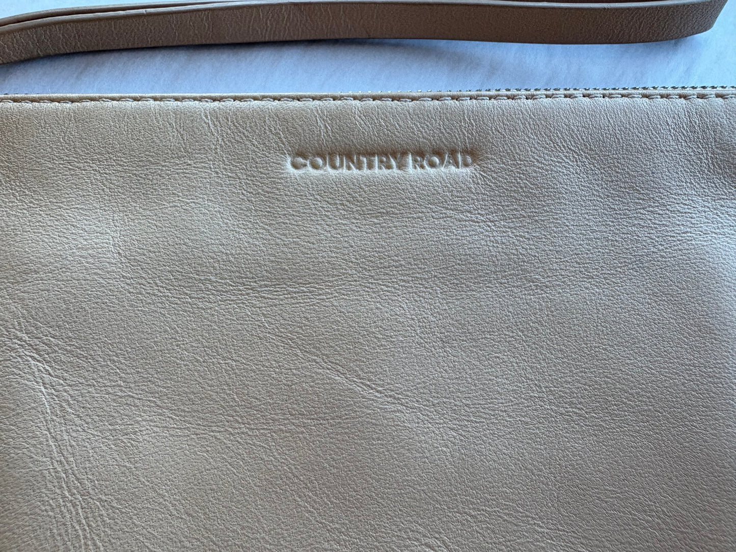 Country Road Pouch