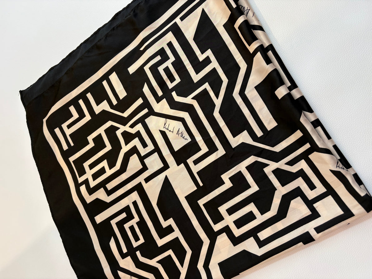 Scarf - Richard Allan x H&M