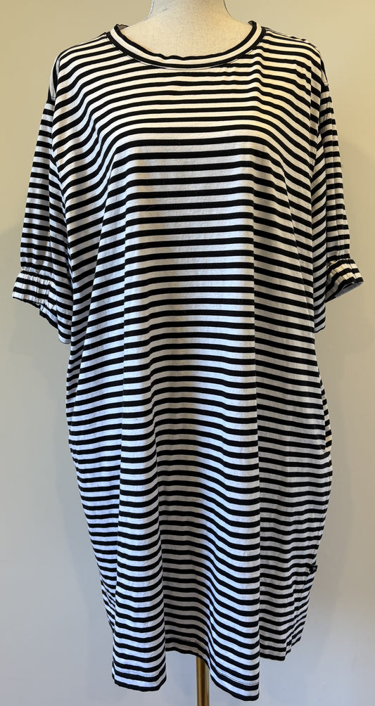 Moochi Threaded Dress - L