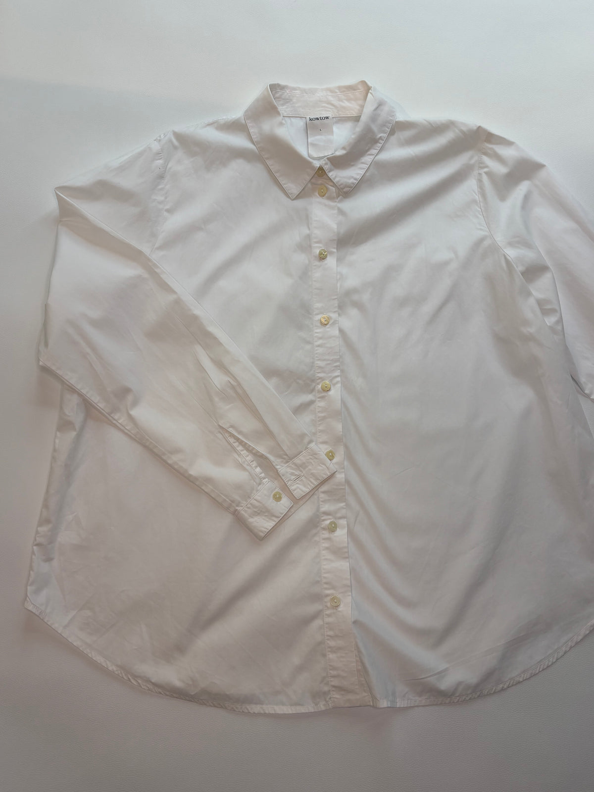 Kowtow Daily Shirt - L (RRP $199)