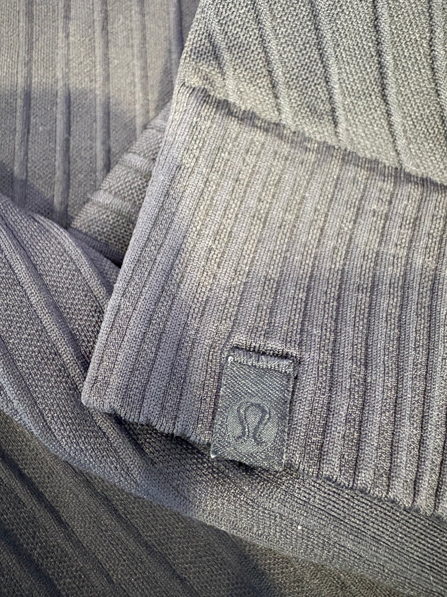 Lululemon Rest Less Pullover - black