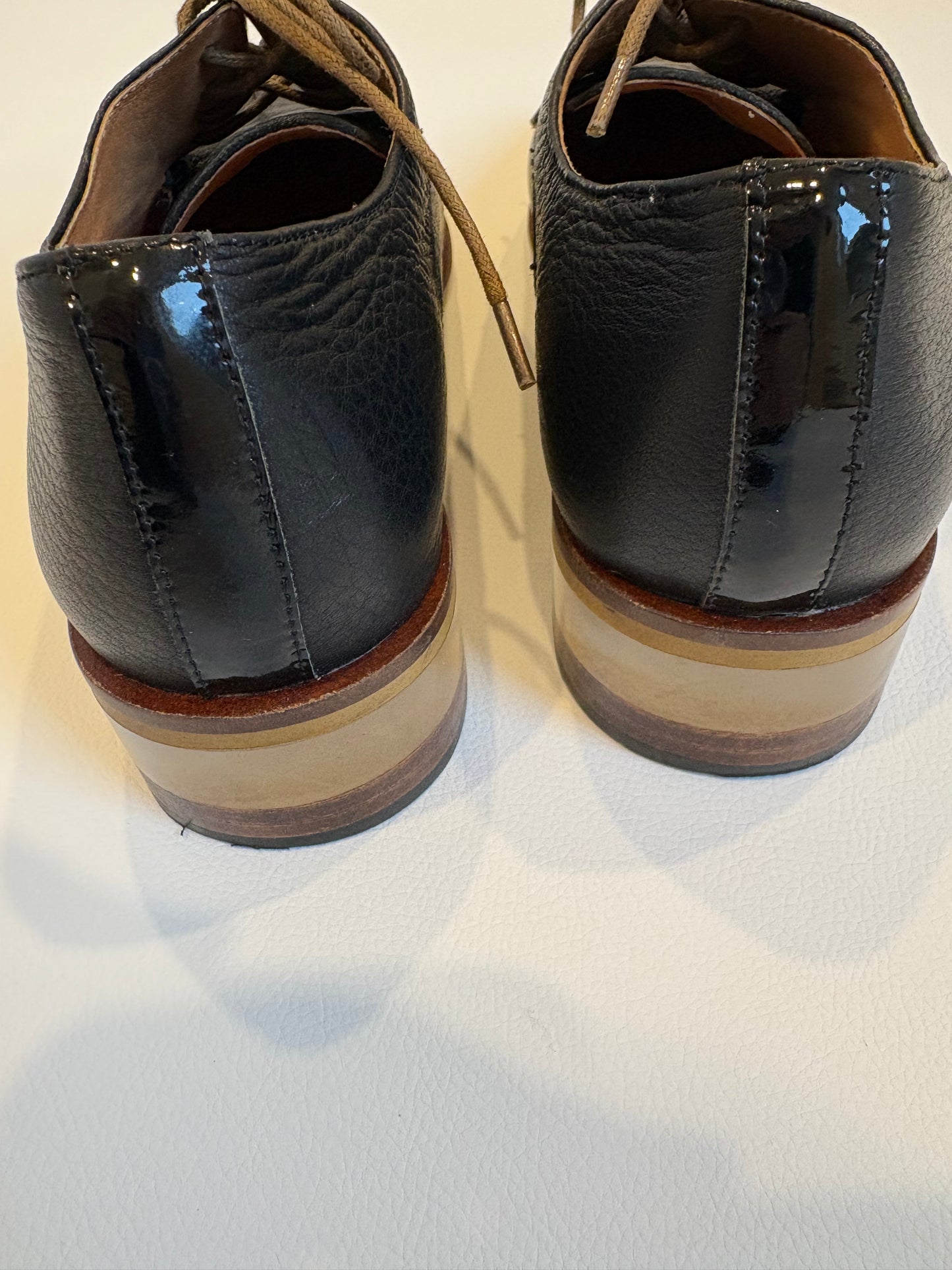 Bresley Lace Ups - 37