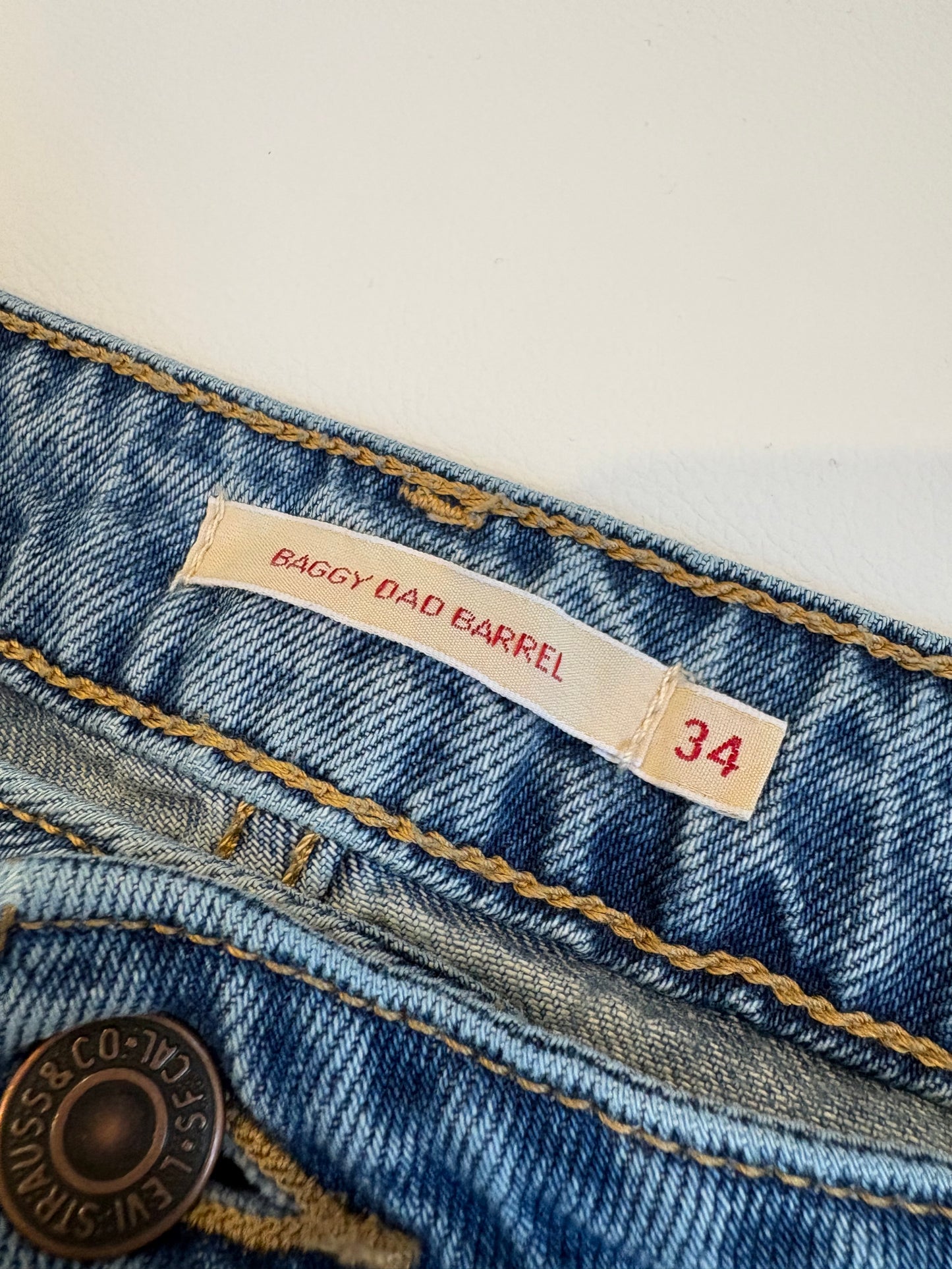 Levi's Baggy Dad Barrel Jeans - W34 / L30