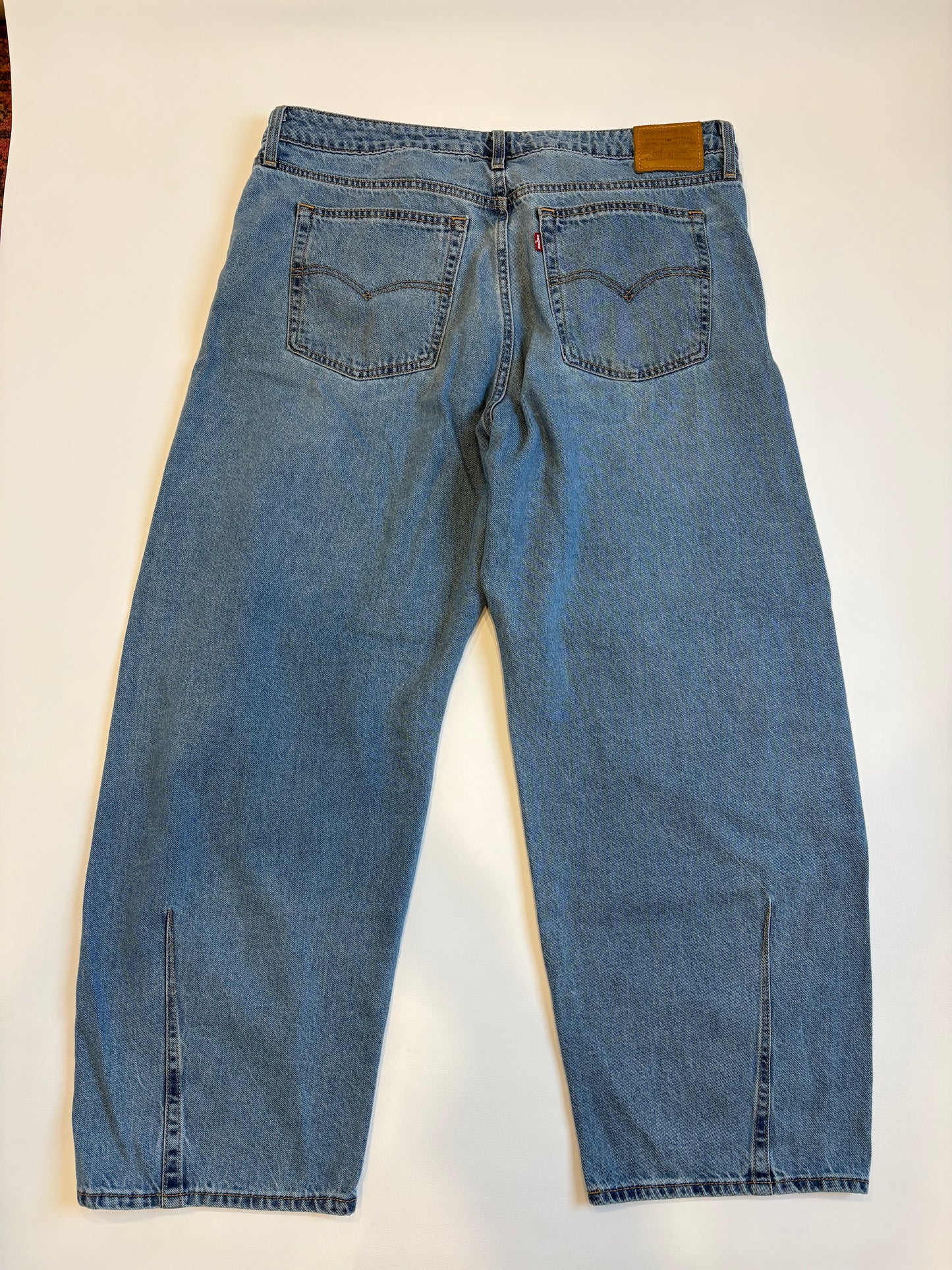 Levi's Baggy Dad Barrel Jeans - W34 / L30