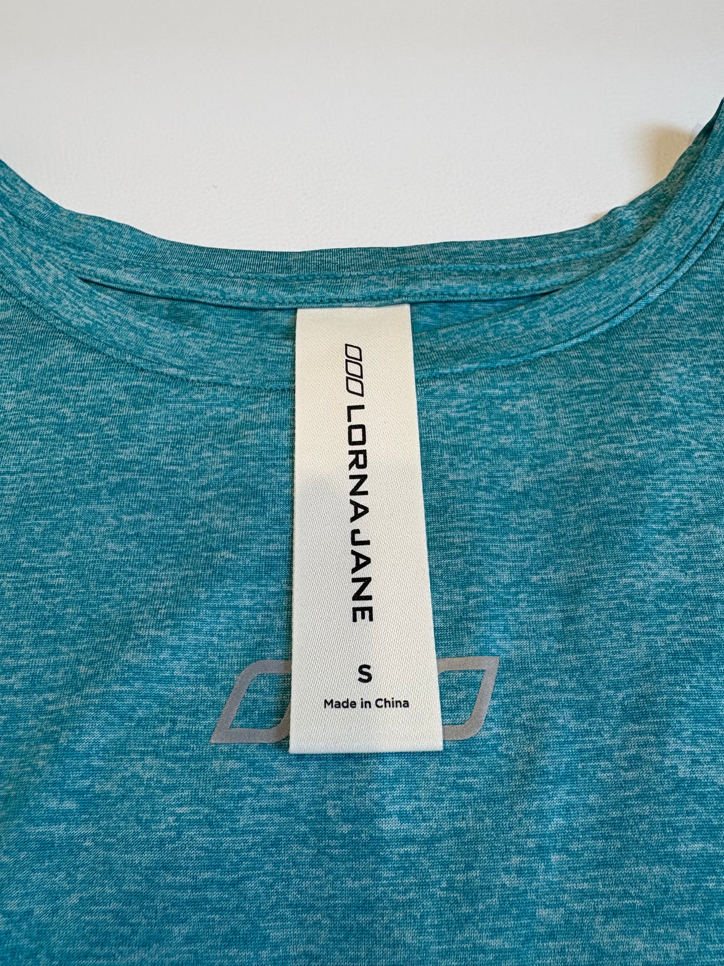 Lorna Jane - Amy Dynamic Active T-Shirt - S