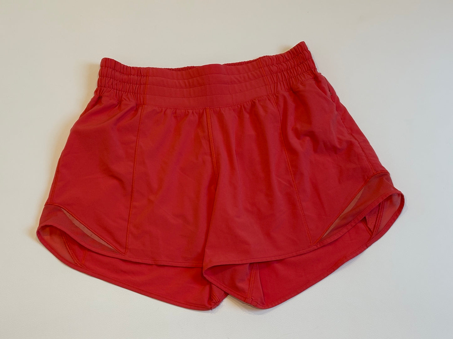 Lululemon Hotty Hot Shorts - Lululemon Size 4 = NZ8