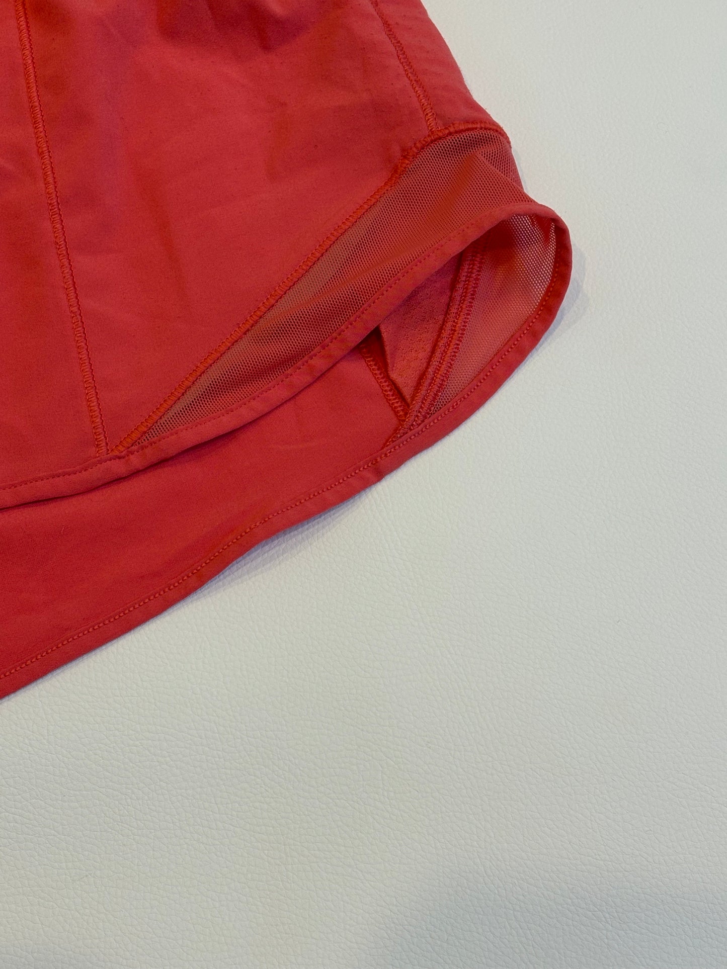 Lululemon Hotty Hot Shorts - Lululemon Size 4 = NZ8