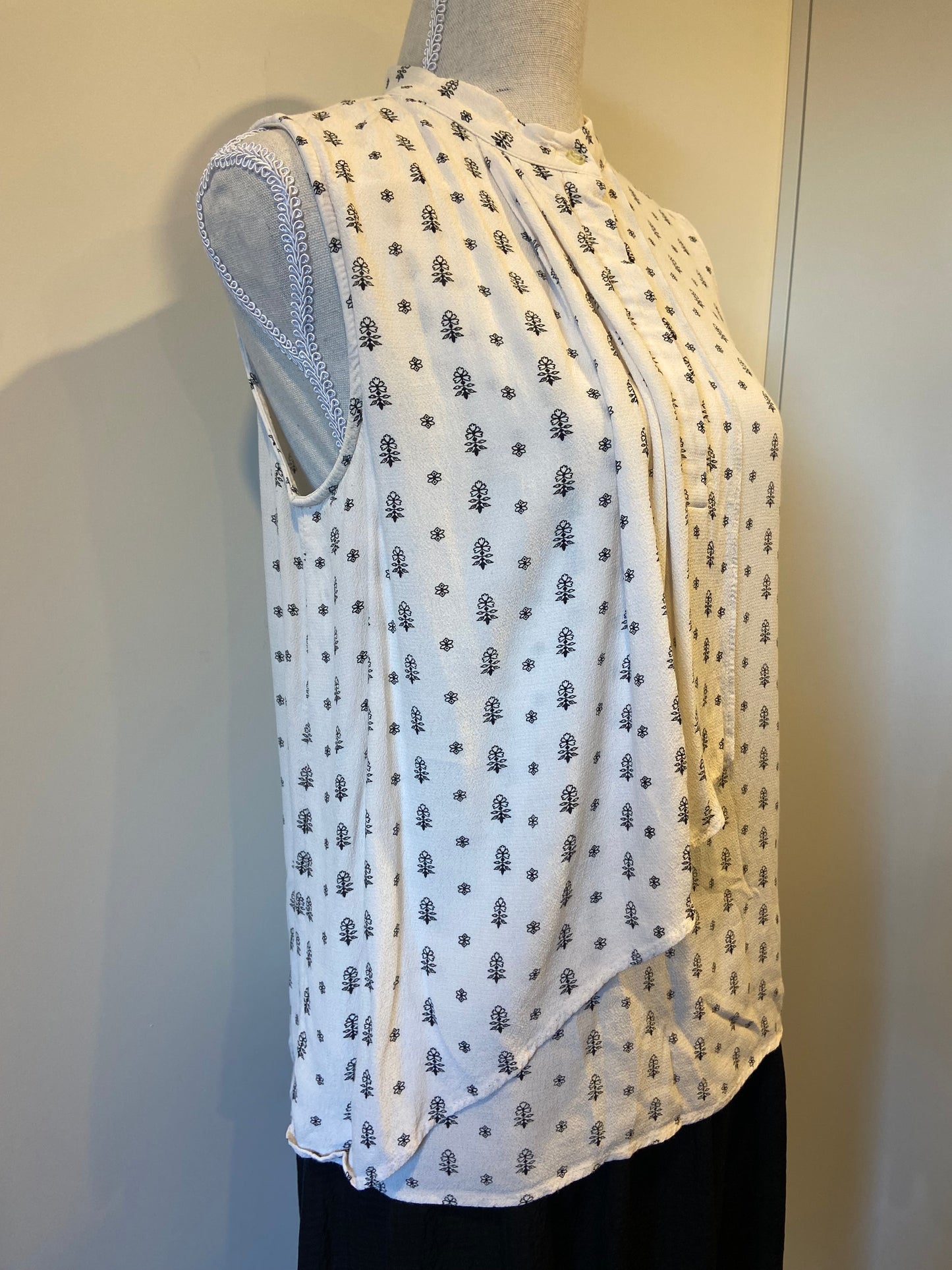 Reiss - Willow Printed Sleeveless Blouse
