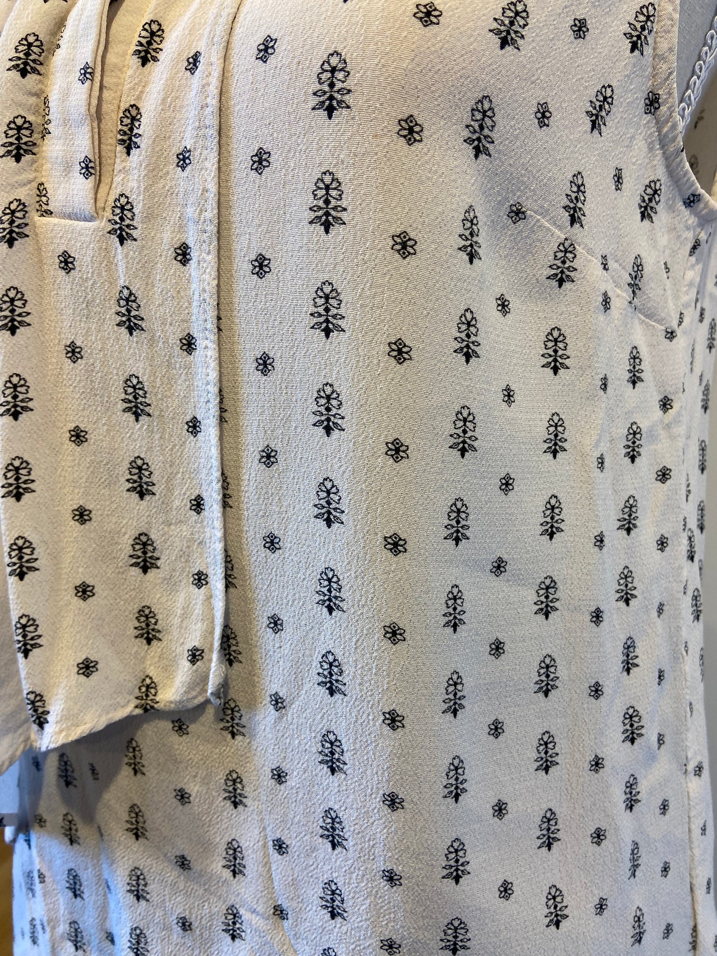 Reiss - Willow Printed Sleeveless Blouse