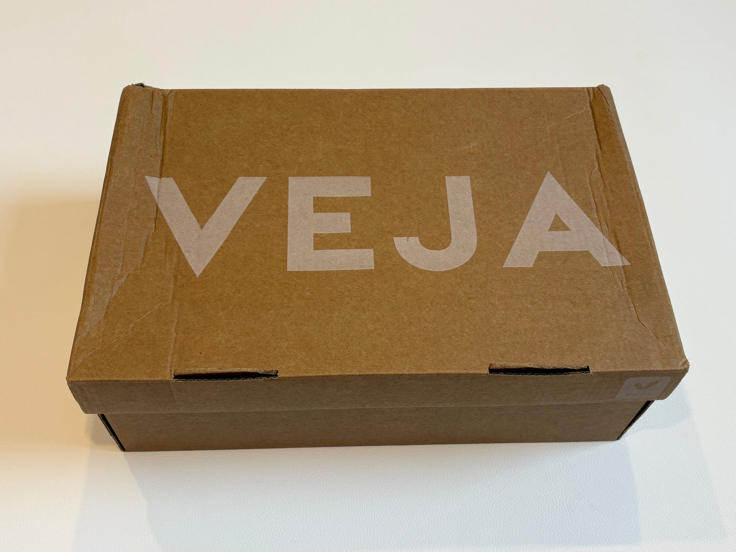 Veja V-90 ZZ O.T Leather – Pierre Almond Black - 40 (RRP $299)