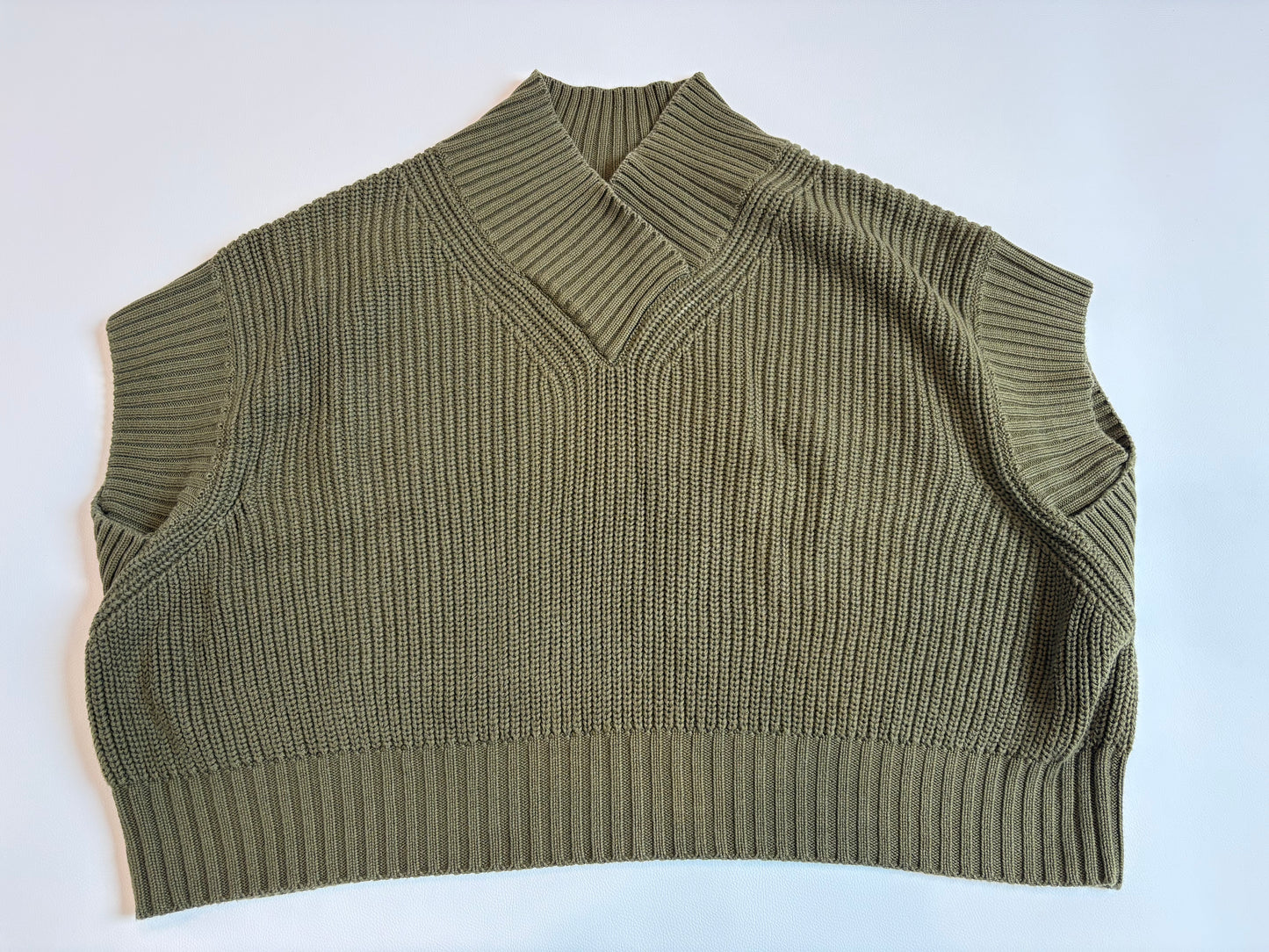 Kowtow Unity Vest - Khaki - M