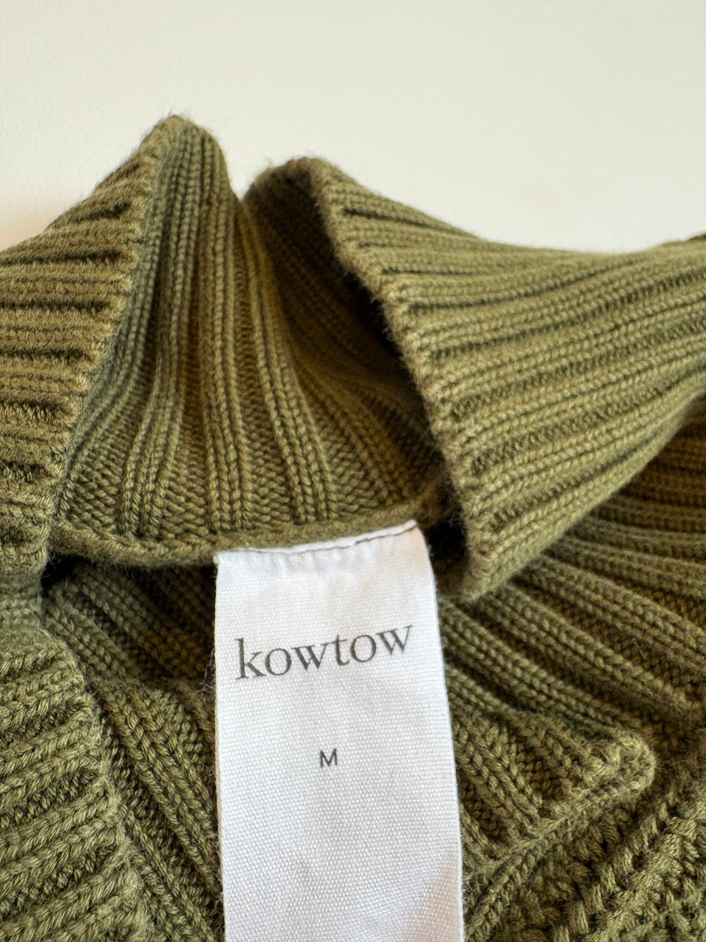 Kowtow Unity Vest - Khaki - M