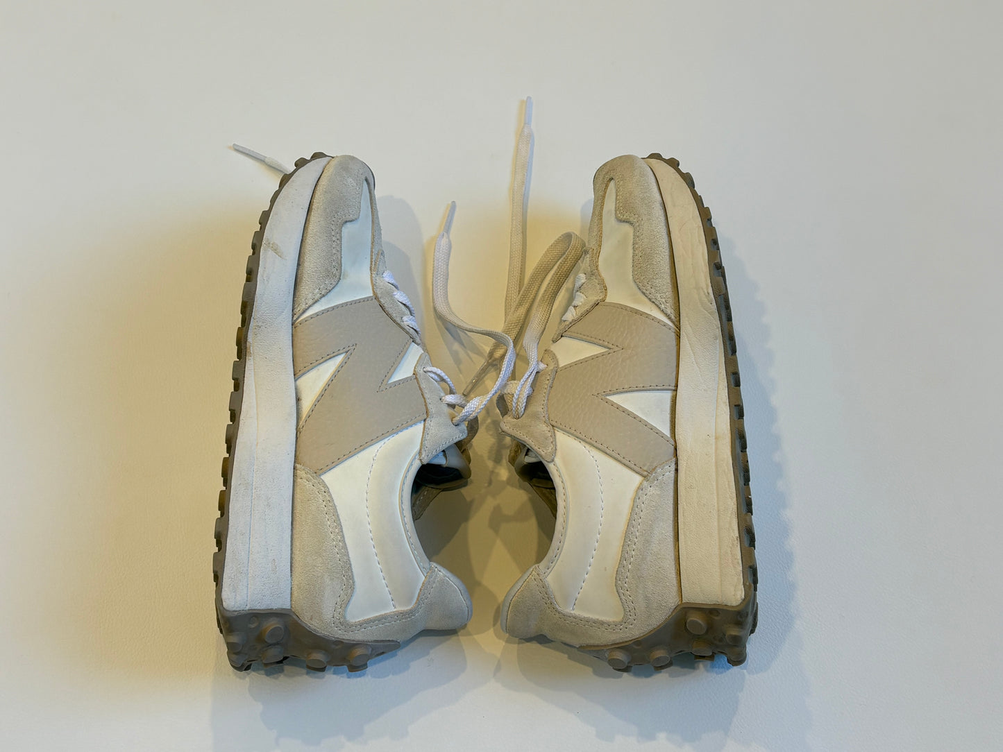 New Balance 327 - US W 7 / EUR 37.5