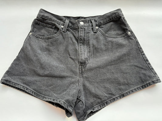 Levi's High Waisted Mom Shorts - 30